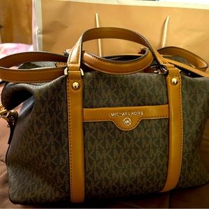 Michael Kors satchel purse